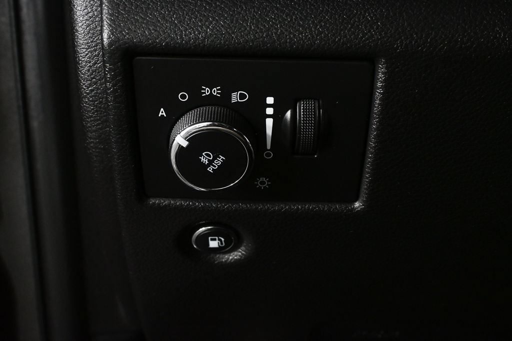 Used 2020 Jeep Grand Cherokee Trailhawk AWD/4WD image 9