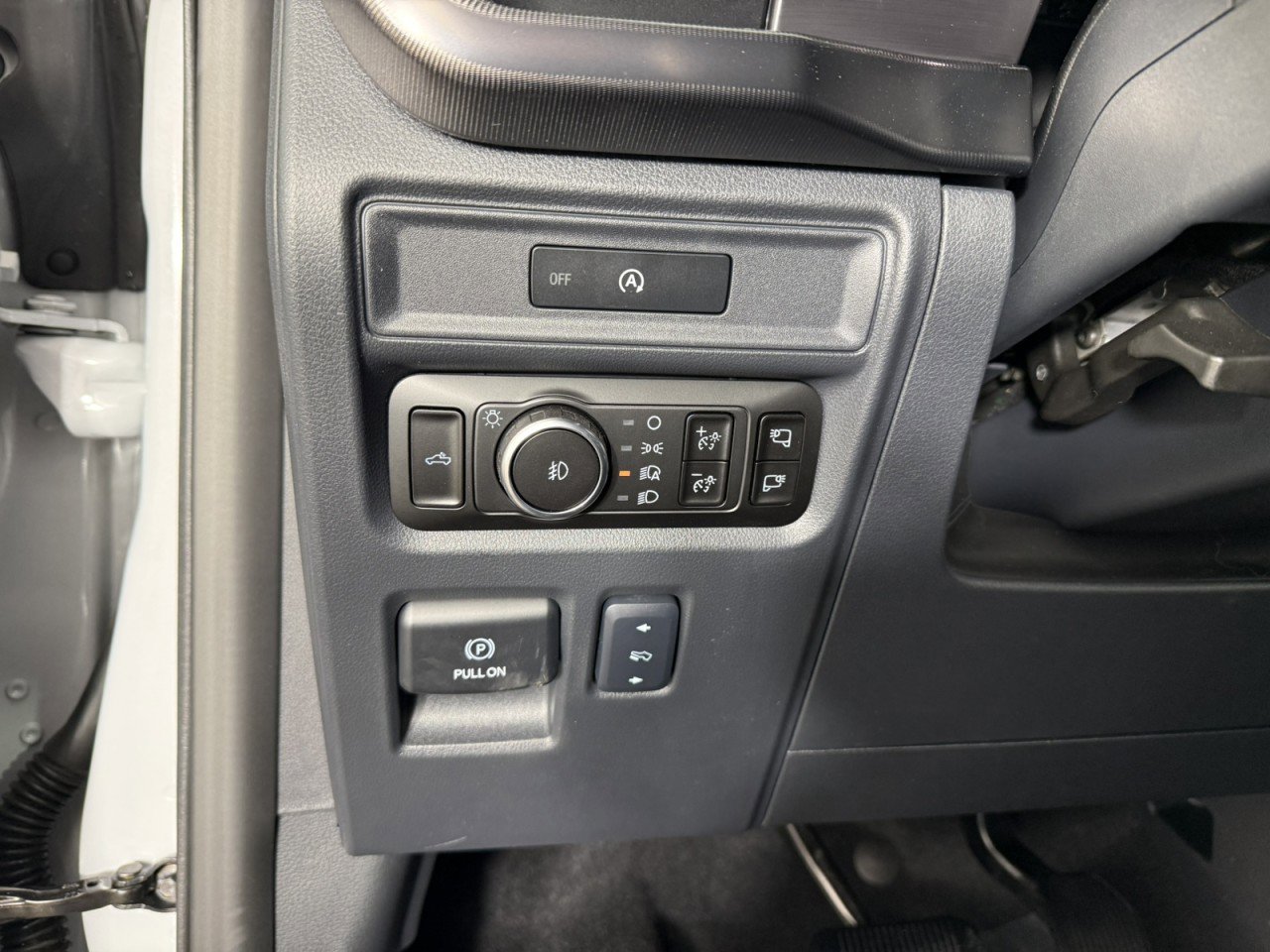 Certified 2025 Ford F150 Lariat AWD/4WD image 23