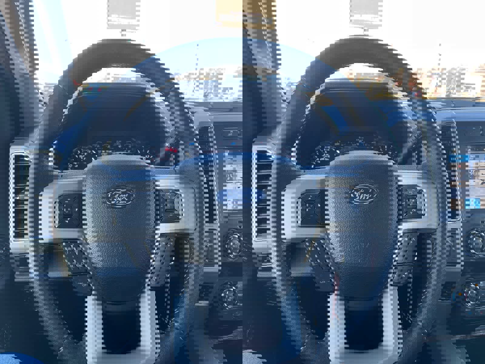 Used 2019 Ford F250 Lariat image 9