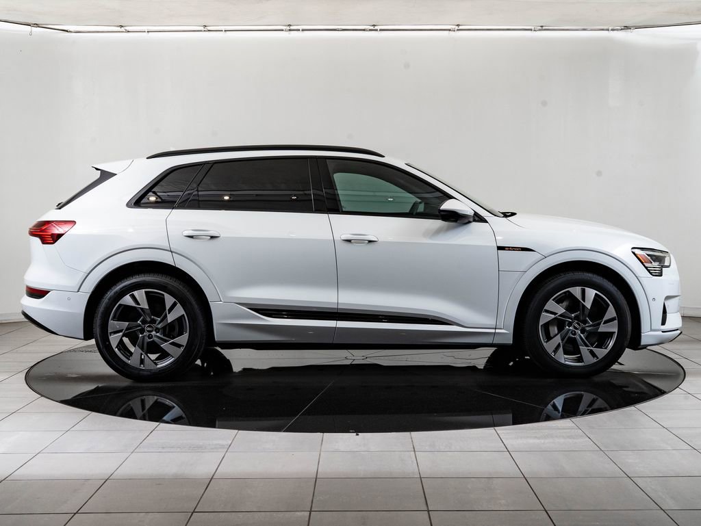 Used 2021 Audi e-tron Premium w/ Convenience Plus Package AWD/4WD image 11