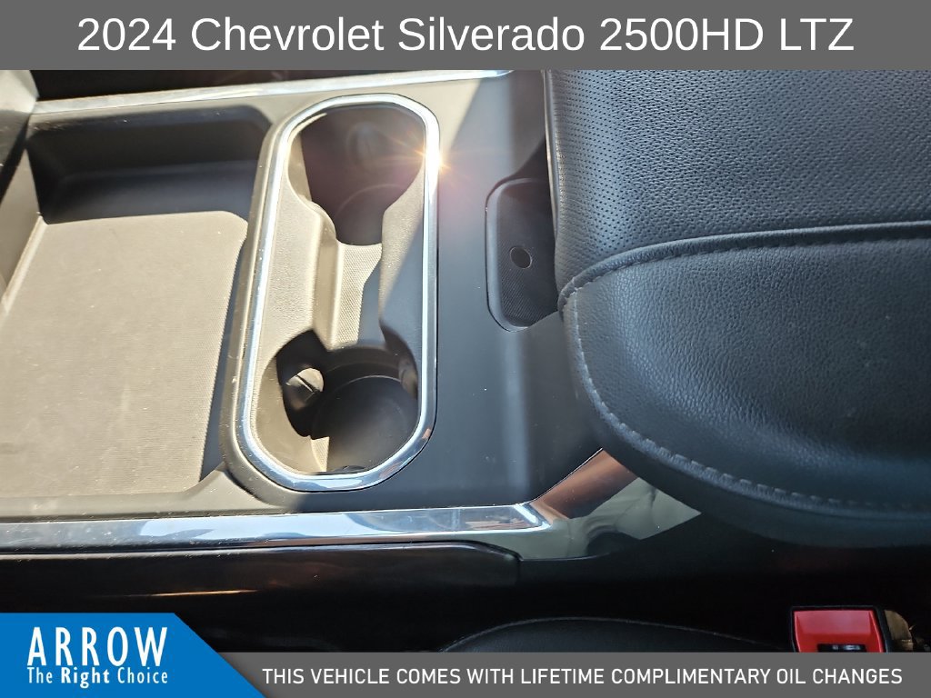 Used 2024 Chevrolet Silverado 2500 LTZ w/ LTZ Convenience Package AWD/4WD image 28