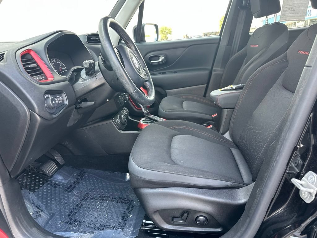 Used 2022 Jeep Renegade Trailhawk AWD/4WD image 15