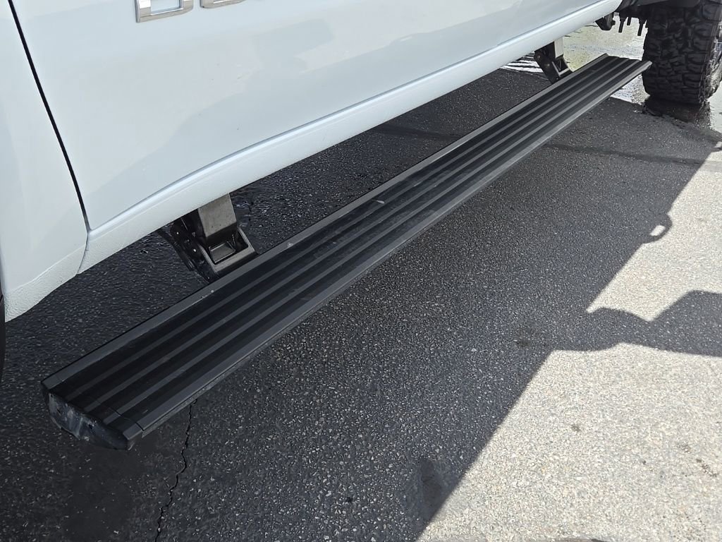 Used 2026 GMC Sierra 3500 Denali Ultimate image 17