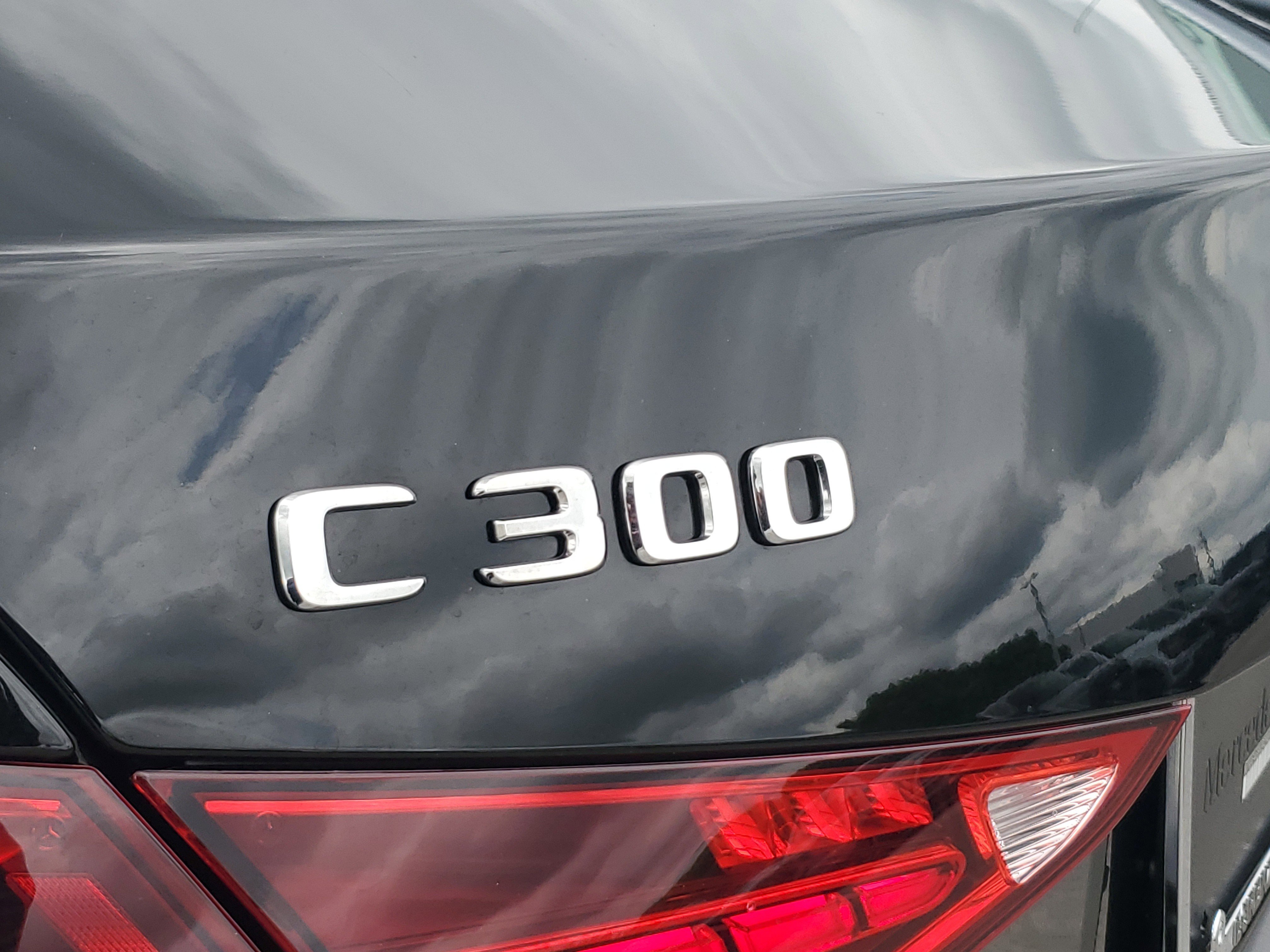 Used 2025 Mercedes-Benz C 300 Sedan image 31