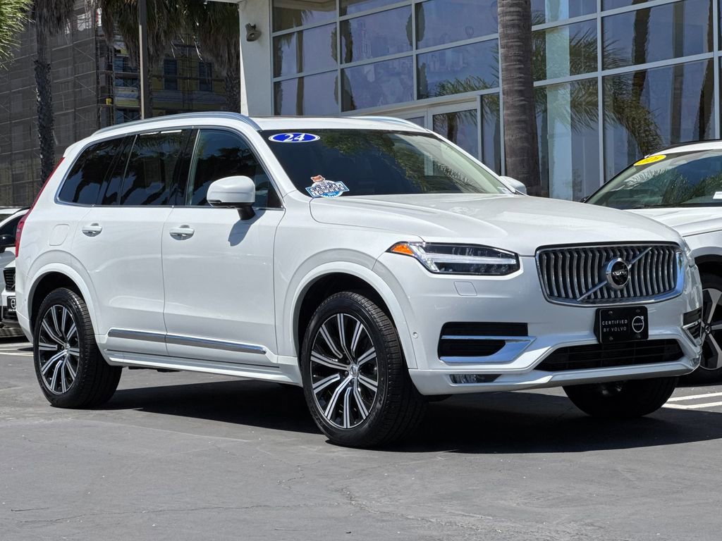 Certified 2024 Volvo XC90 B6 Plus image 7