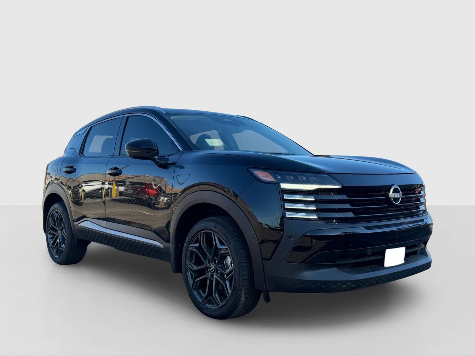 New 2026 Nissan Kicks SR FWD image 7