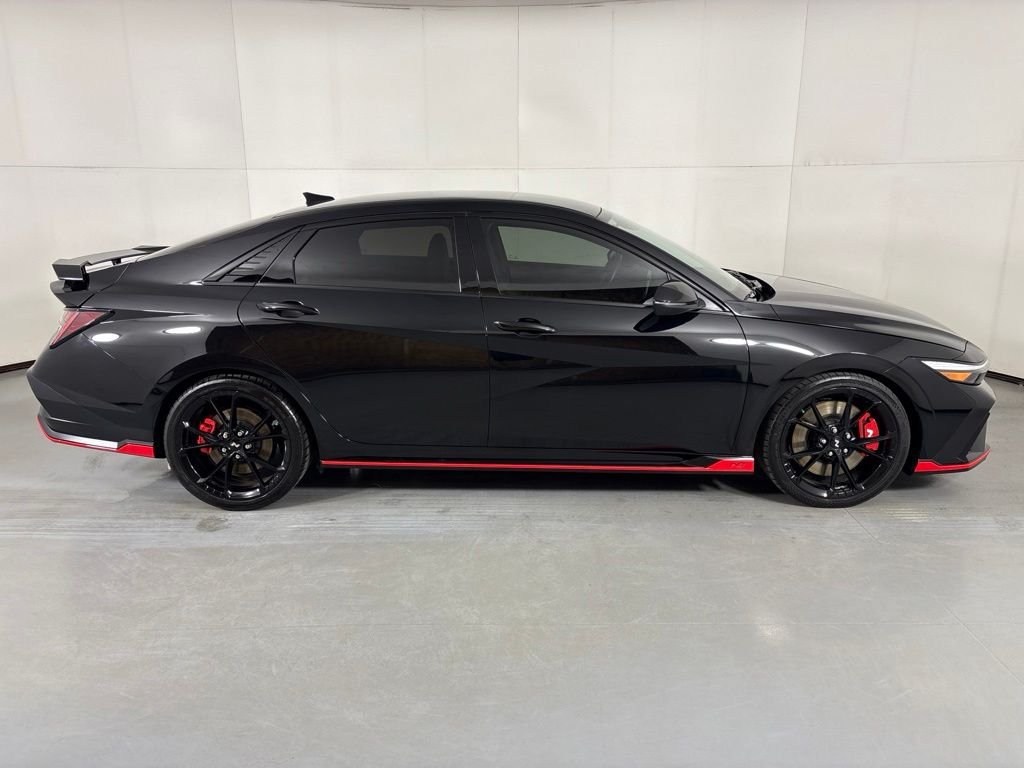 Used 2025 Hyundai Elantra N FWD image 9