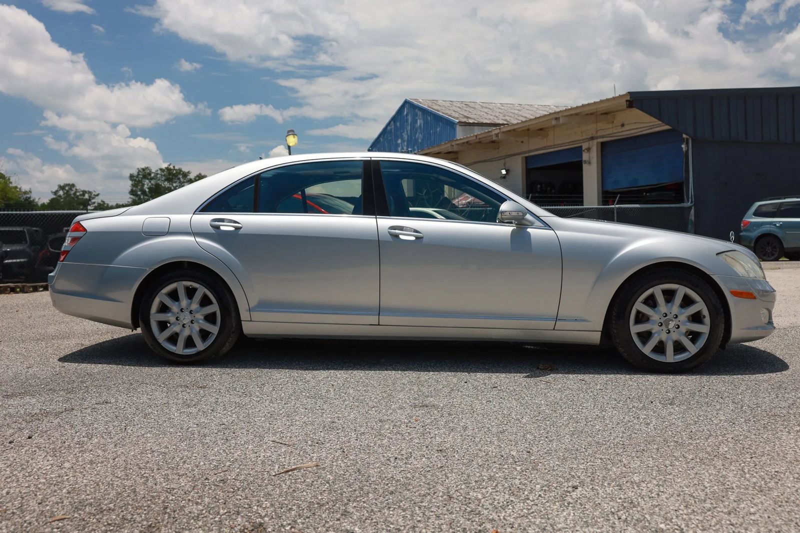 Used 2007 Mercedes-Benz S 550 image 8