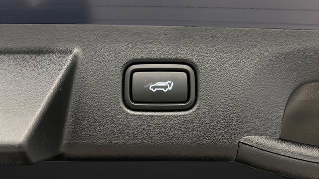 Used 2025 Hyundai Tucson Limited image 41