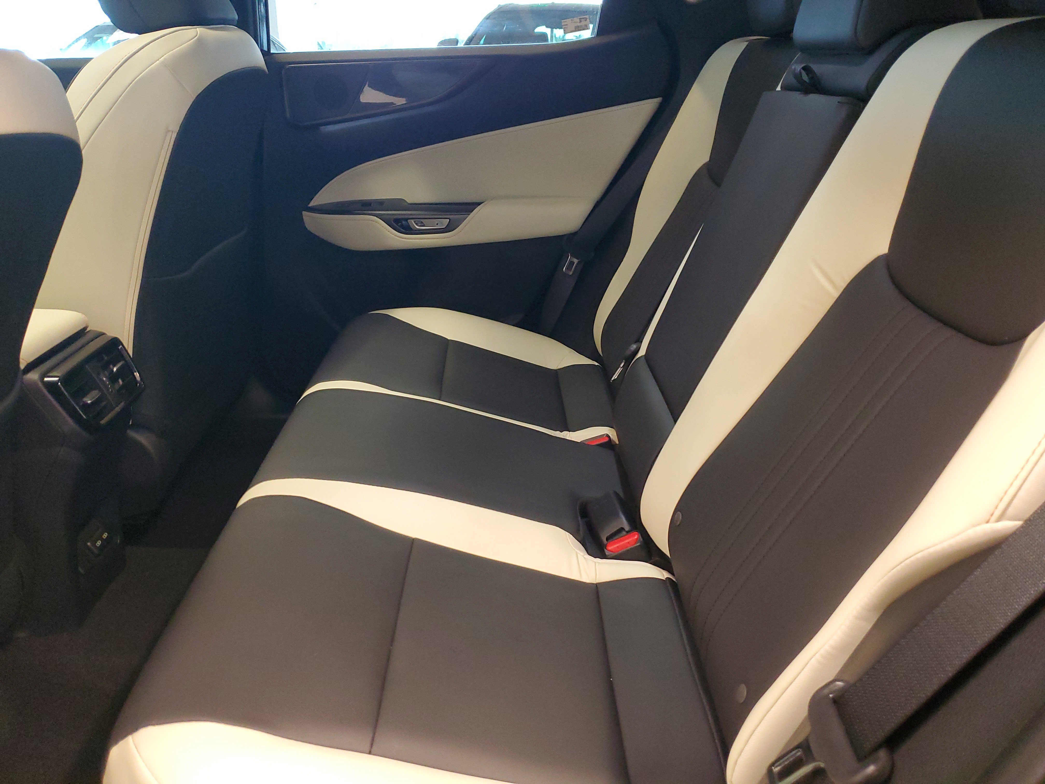 Certified 2024 Lexus NX 250 FWD image 13