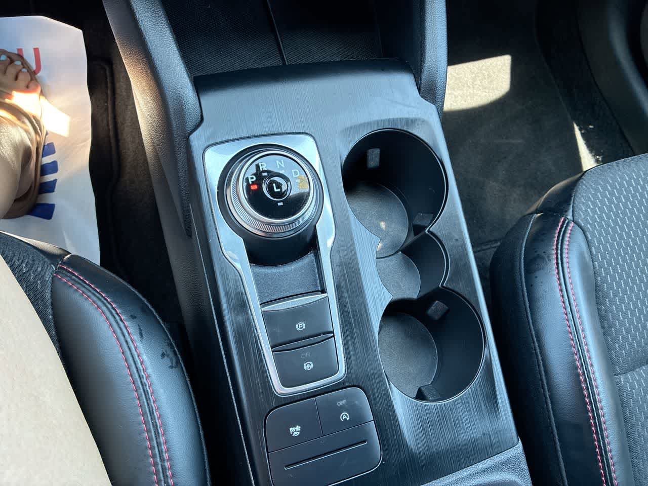Used 2025 Ford Escape ST-Line AWD/4WD image 15
