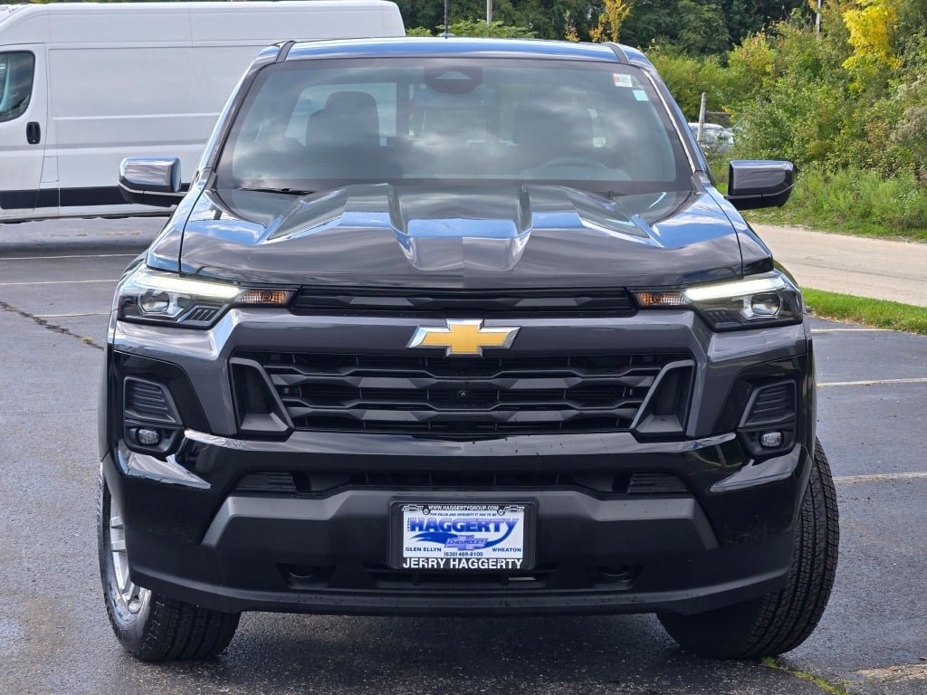 Used 2026 Chevrolet Colorado LT w/ LT Convenience Package AWD/4WD image 3