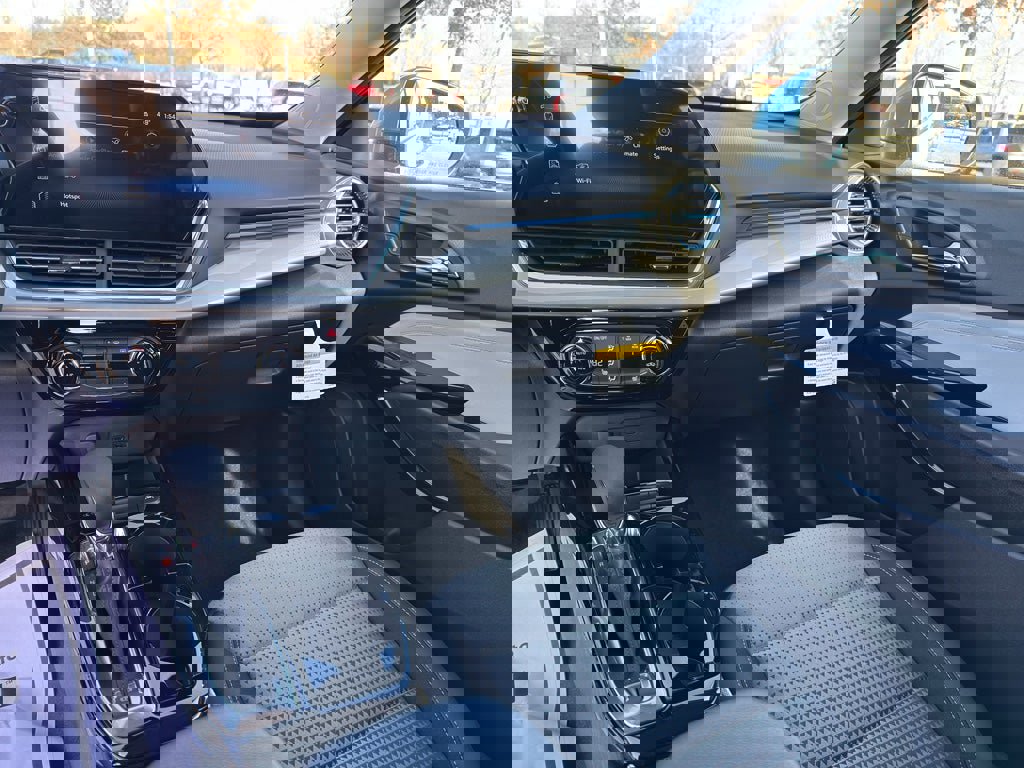 New 2026 Chevrolet Trax LT w/ Driver Confidence Package image 26