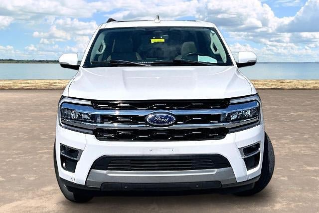 Used 2022 Ford Expedition Max Limited RWD image 2