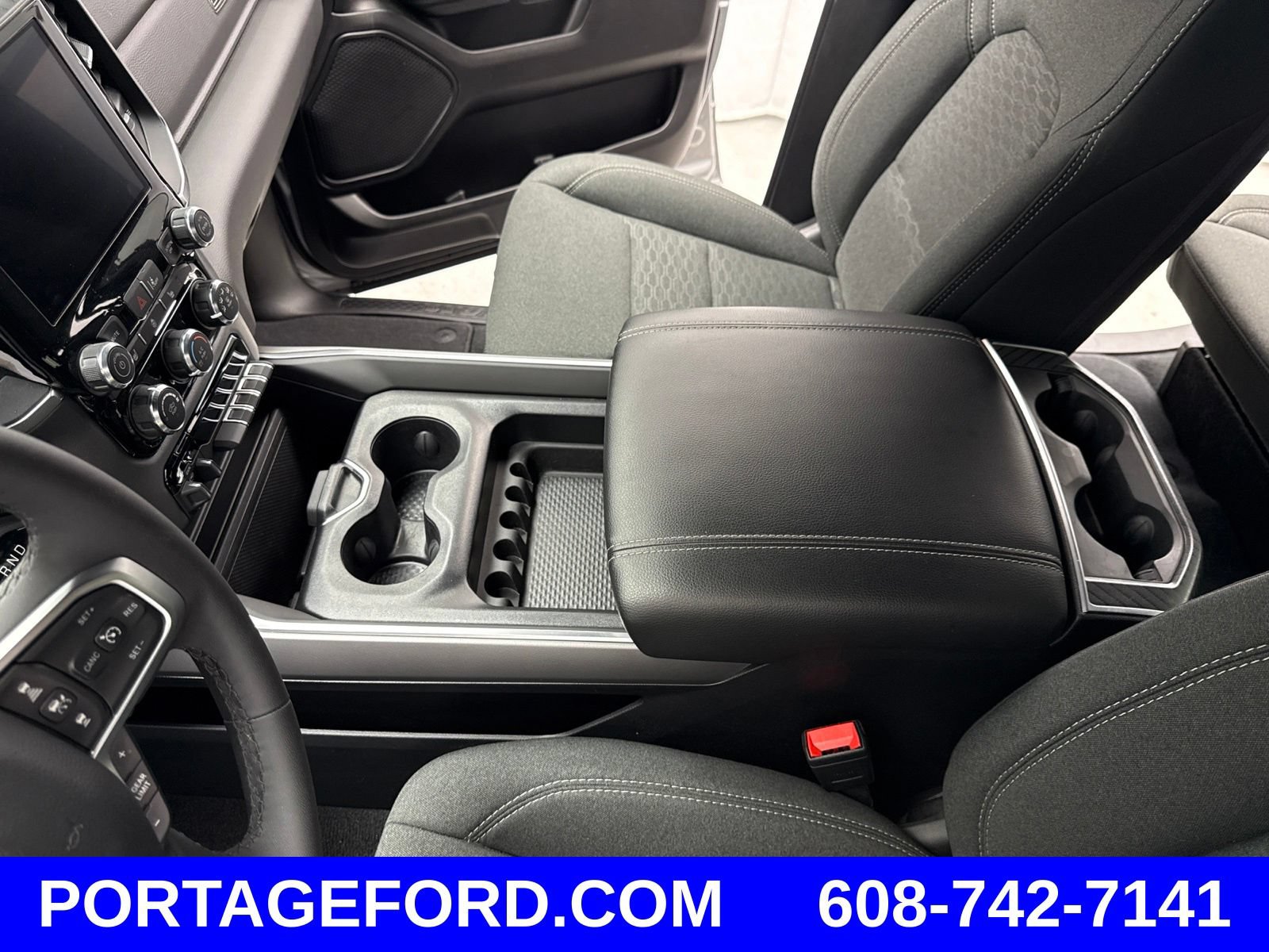Used 2025 RAM 1500 Big Horn AWD/4WD image 24