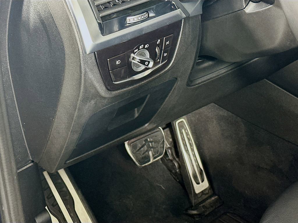 Used 2021 BMW X3 xDrive30e w/ M Sport Package image 10