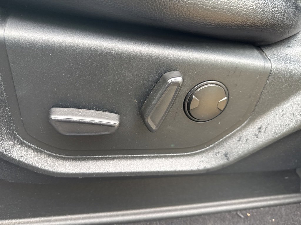 Used 2021 Ford F350 Lariat image 29