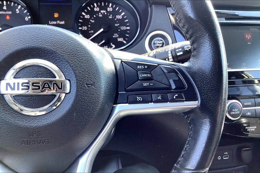 Used 2020 Nissan Rogue SV AWD/4WD image 19