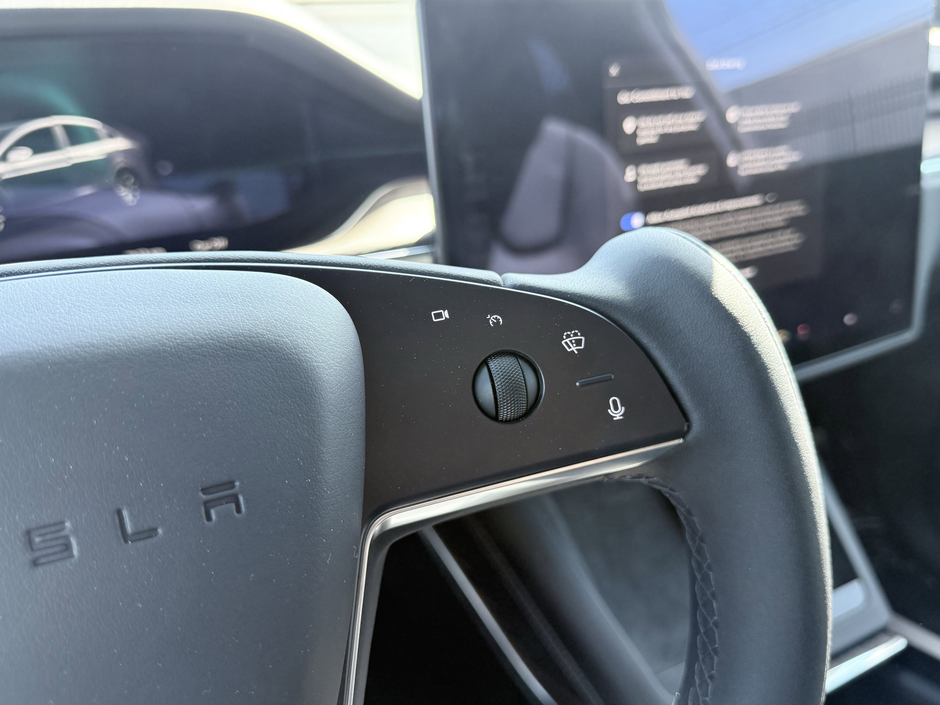 Used 2023 Tesla Model X image 68
