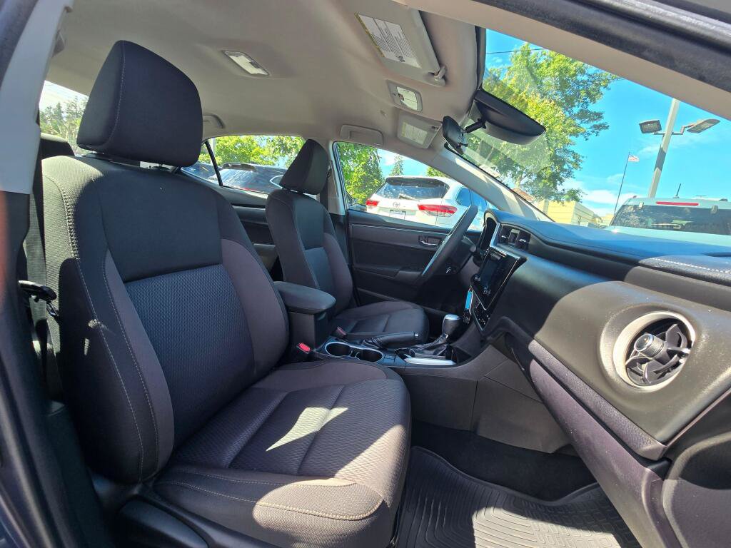Used 2019 Toyota Corolla LE FWD image 7