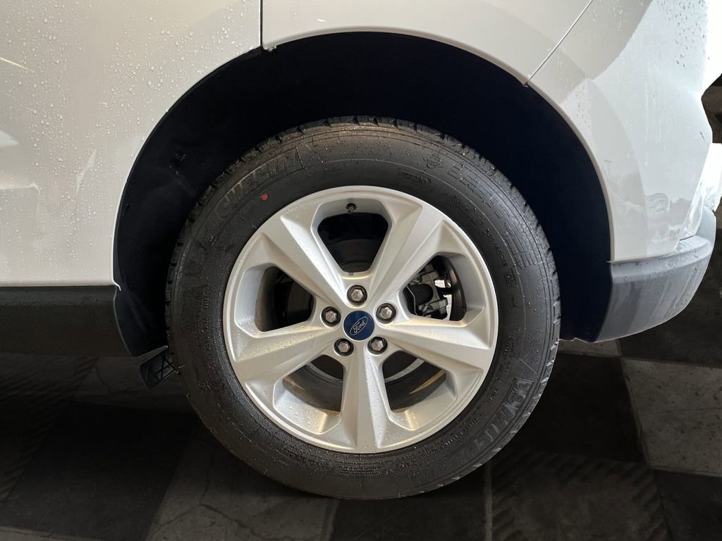 Used 2019 Ford Edge SE w/ SE Fleet Driver's Package image 10