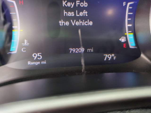 Used 2024 Chrysler Pacifica Touring-L FWD image 12
