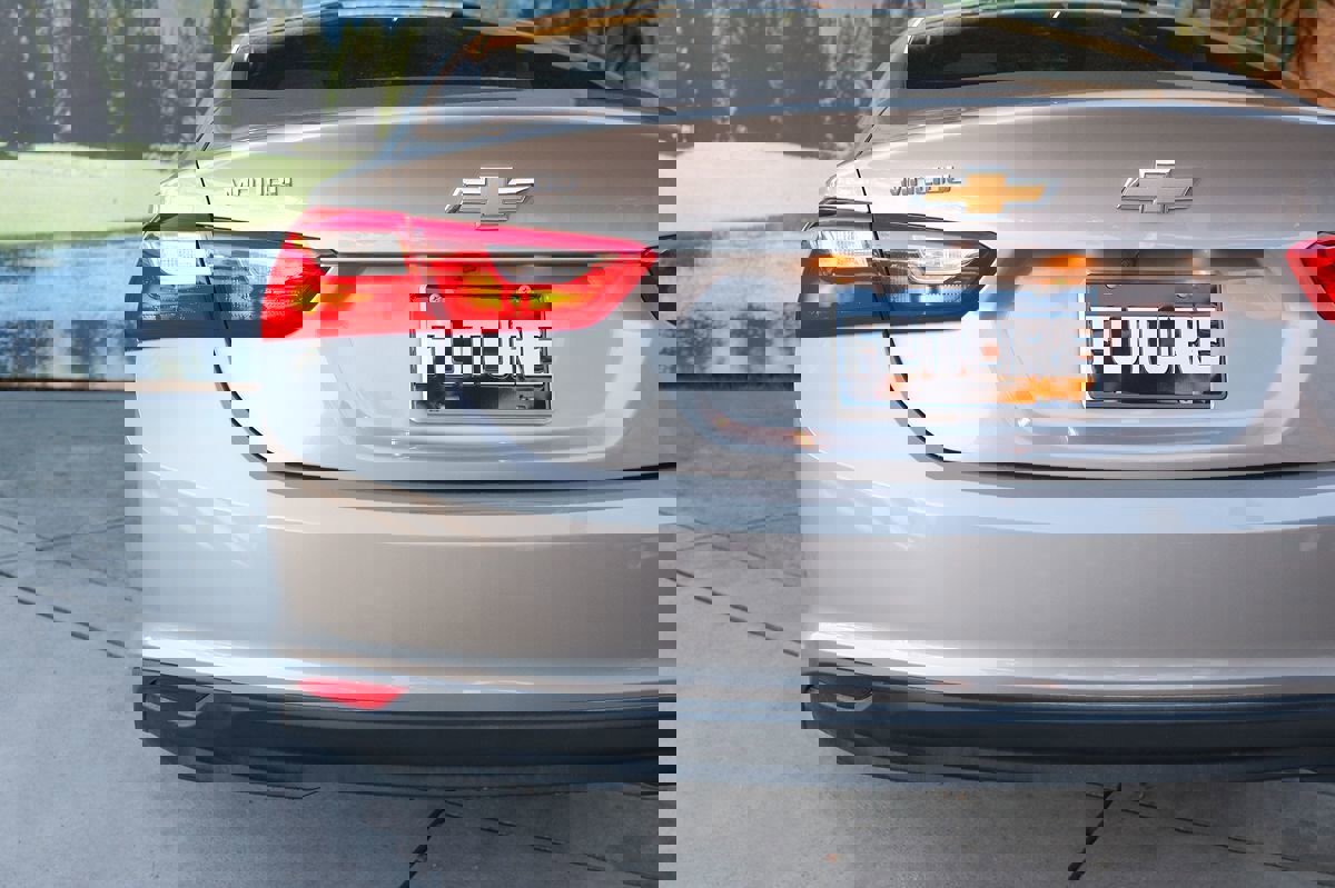 Used 2022 Chevrolet Malibu LS image 37