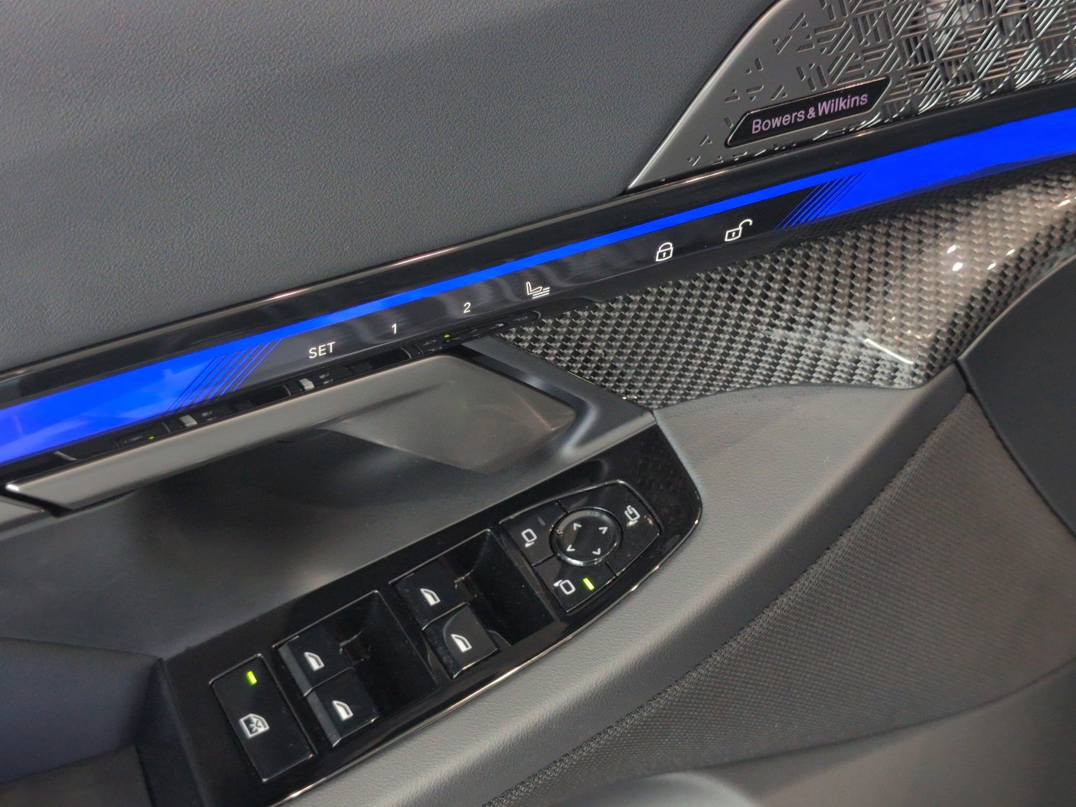 Used 2025 BMW M5 Touring w/ Executive Package image 15