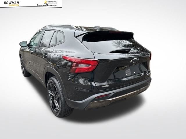 Used 2024 Chevrolet Trax ACTIV w/ Sunroof Package image 3