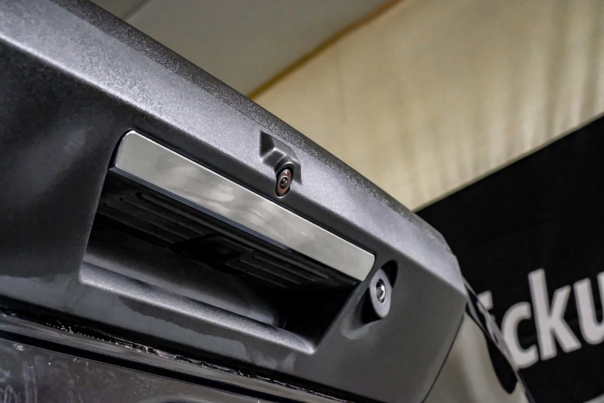 Used 2020 Ford F350 Lariat w/ Lariat Ultimate Package image 47