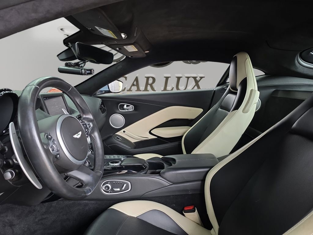 Used 2020 Aston Martin V8 Vantage Coupe image 9