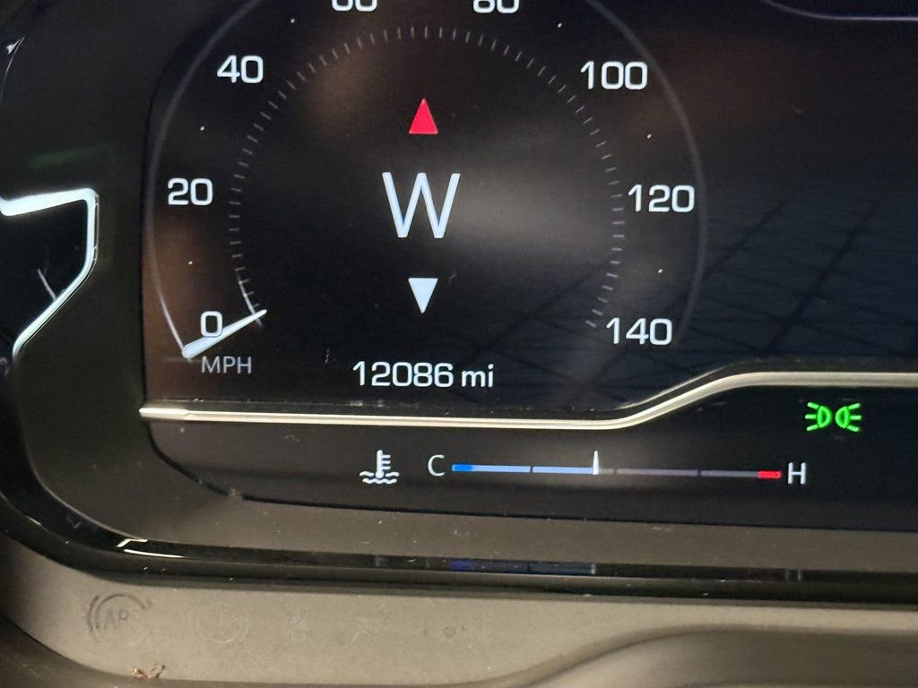 Used 2024 GMC Yukon Denali image 79