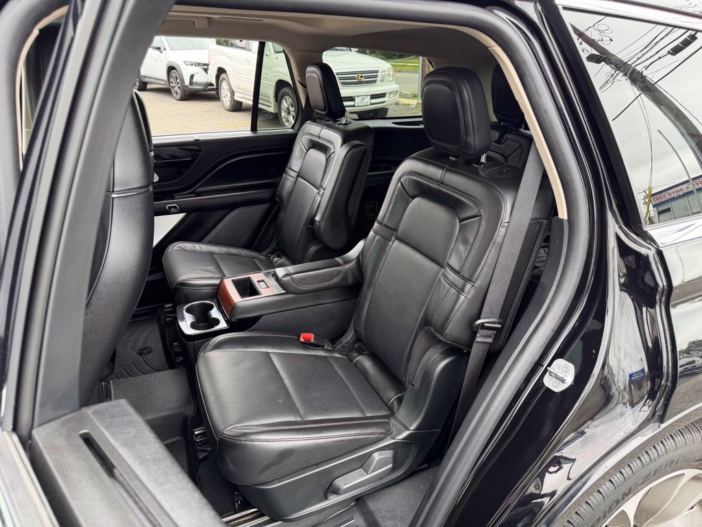 Used 2023 Lincoln Aviator Grand Touring w/ Equipment Group 301A AWD/4WD image 16