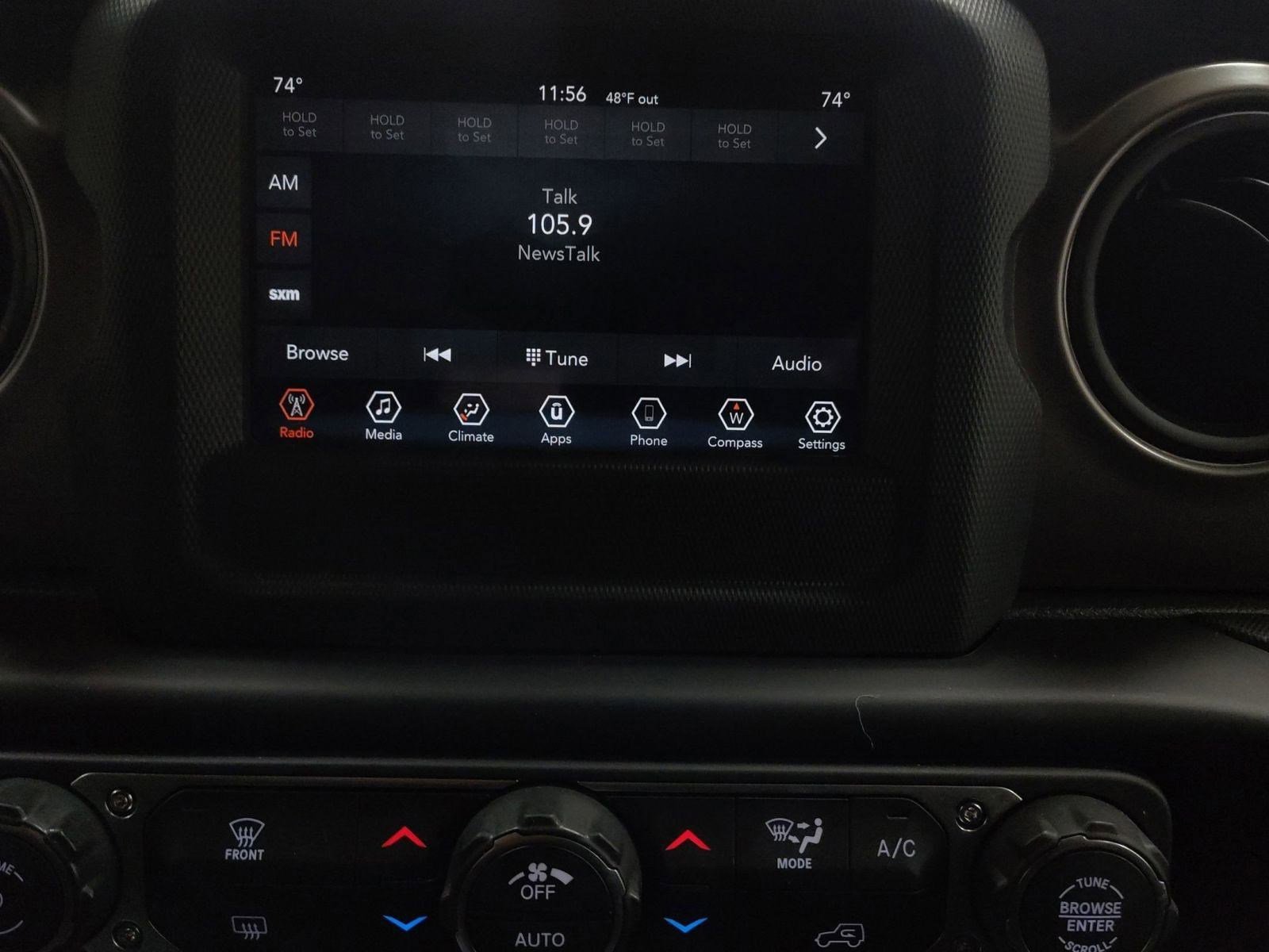 Used 2019 Jeep Wrangler Sport image 19