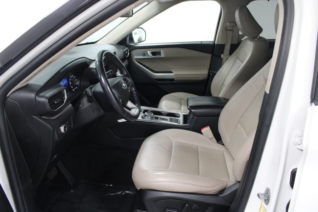 Used 2021 Ford Explorer Limited w/ Equipment Group 301A RWD image 22