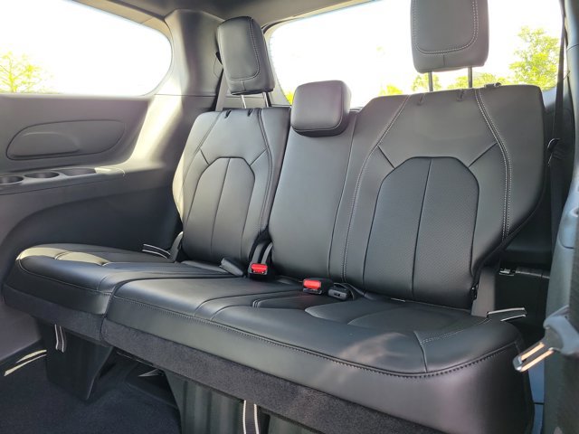 New 2026 Chrysler Voyager LX FWD image 10