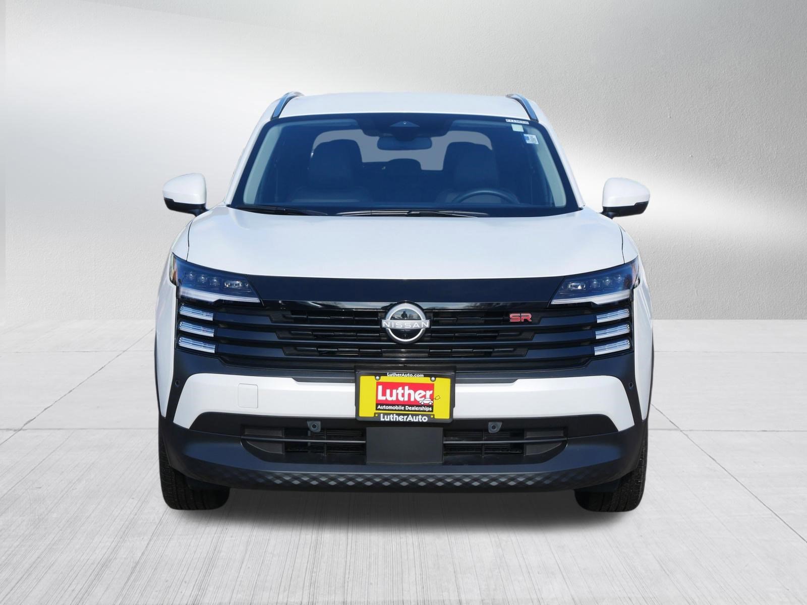 Used 2025 Nissan Kicks SR video 2