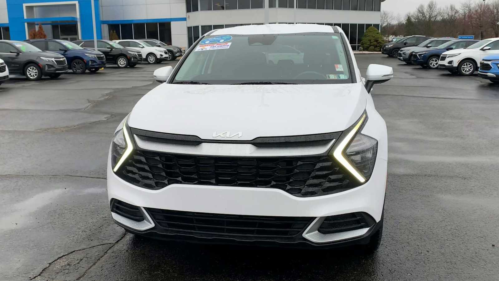 Used 2023 Kia Sportage EX image 3