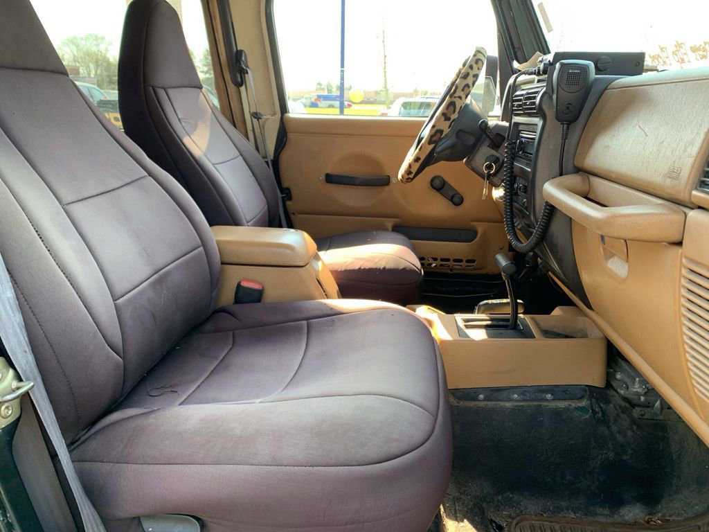 Used 1997 Jeep Wrangler Sahara AWD/4WD image 14