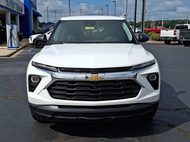 New 2026 Chevrolet TrailBlazer LS w/ LS Convenience Package FWD image 2