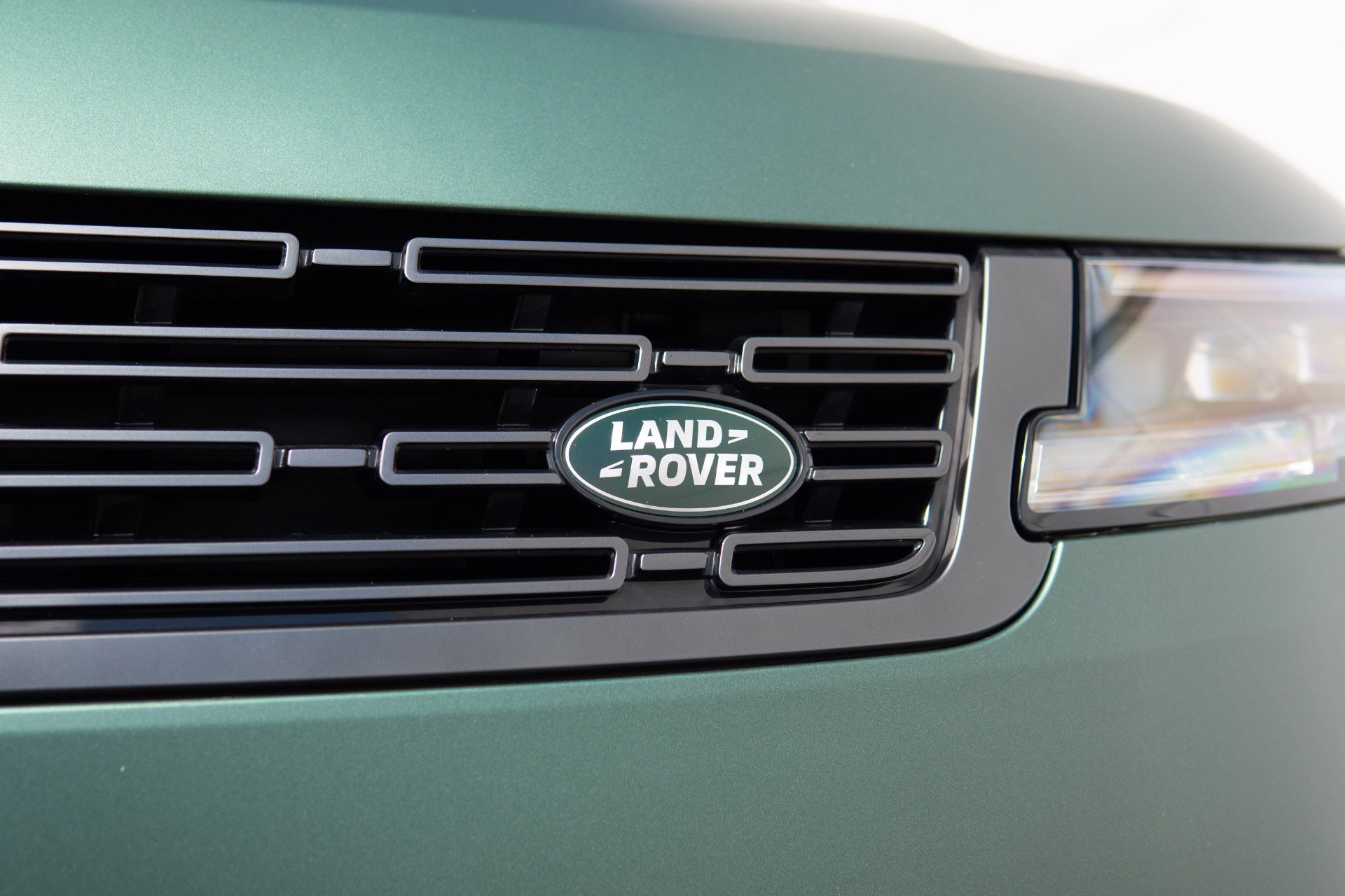 Used 2025 Land Rover Range Rover Sport Dynamic SE AWD/4WD image 12