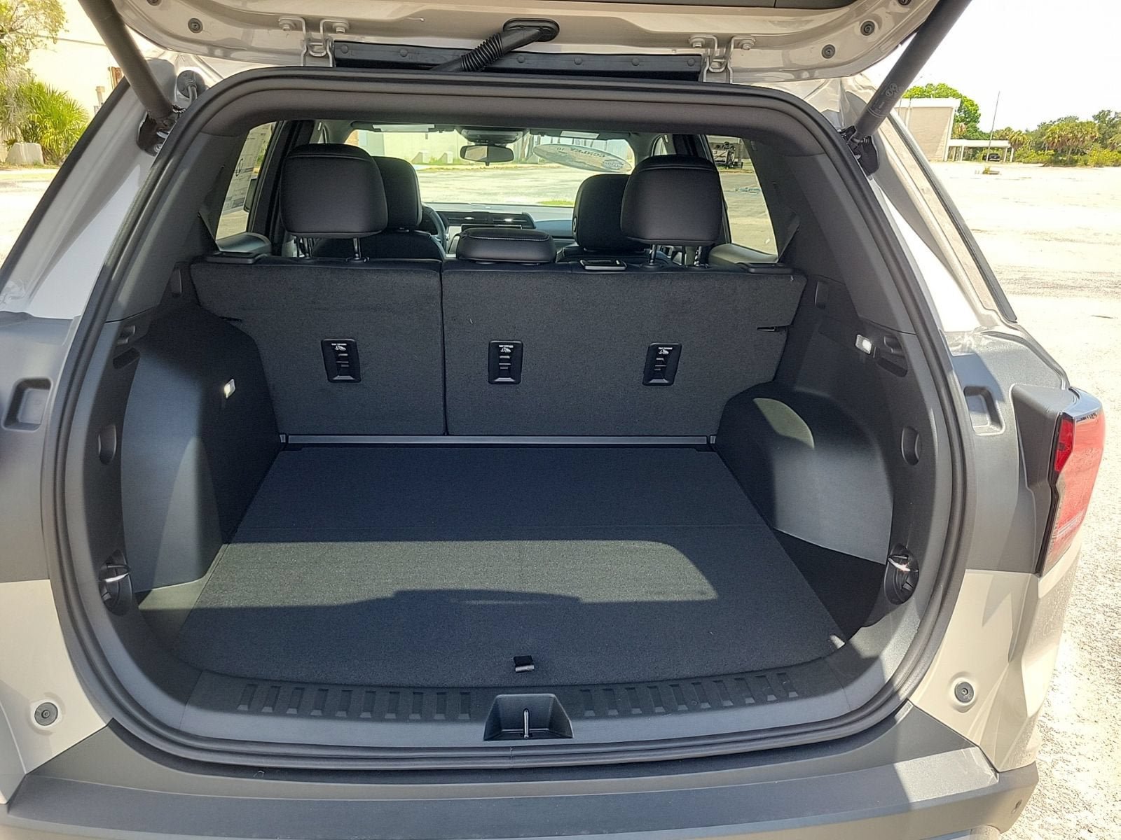 New 2027 GMC Terrain Elevation w/ Elevation Premium Package FWD image 7