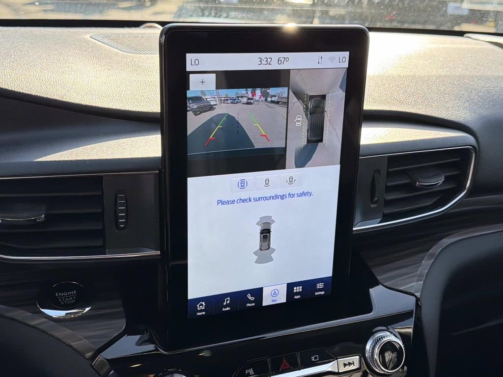 Certified 2022 Ford Explorer Limited w/ Limited Technology Package image 30