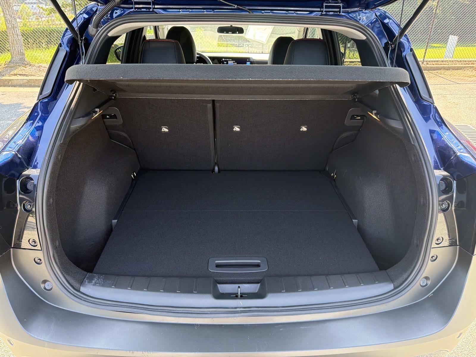 Used 2026 Nissan Kicks SR FWD image 18