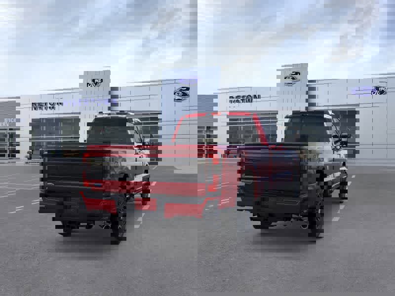 New 2026 Ford F350 Platinum w/ FX4 Off-Road Package image 8