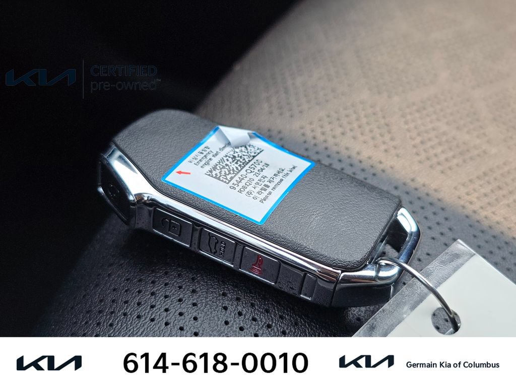 Certified 2024 Kia Seltos SX w/ SX Sunroof Package AWD/4WD image 33