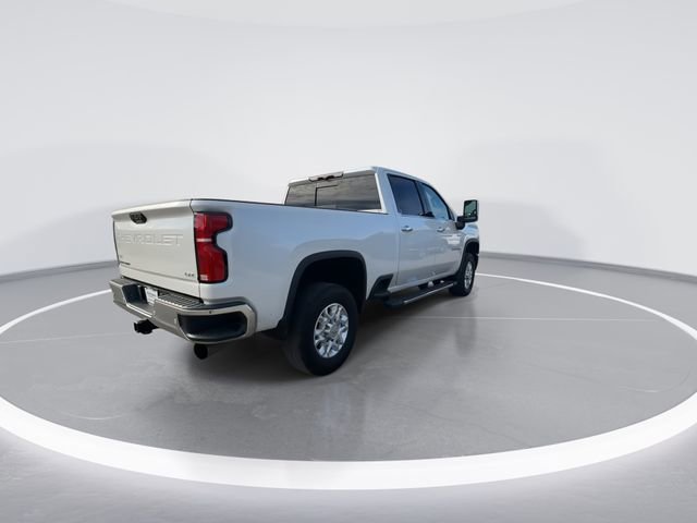 Used 2024 Chevrolet Silverado 3500 LTZ w/ LTZ Convenience Package image 8