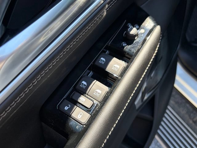 New 2026 Jeep Grand Wagoneer L Limited AWD/4WD image 13