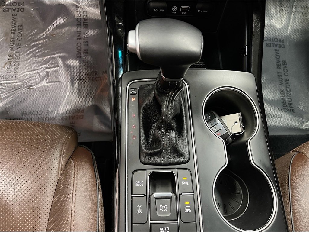 Used 2020 Kia Sorento SX image 17