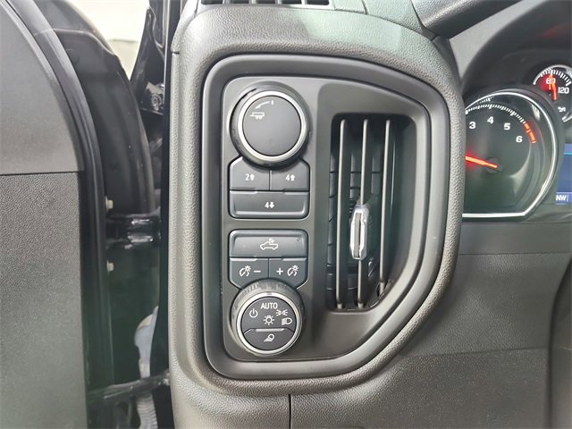 Used 2023 Chevrolet Silverado 2500 Custom w/ Gooseneck/5TH Wheel Package image 24